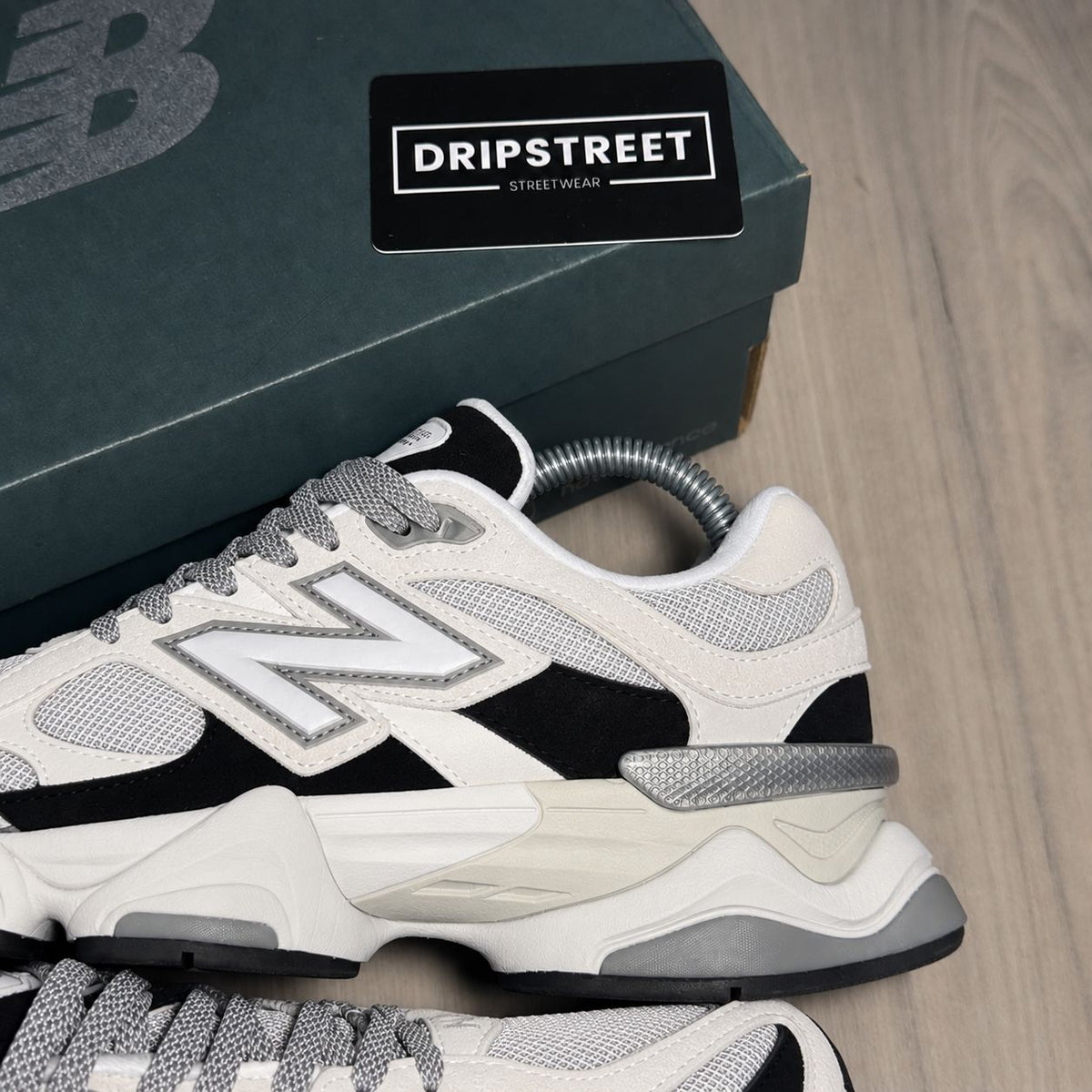 Nb 9060 Bianco e Nero