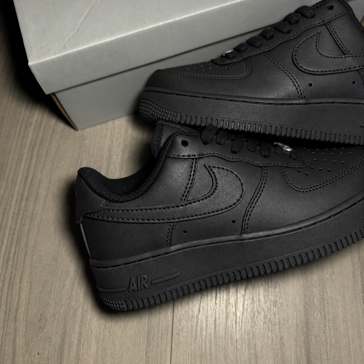 AF1 Nere