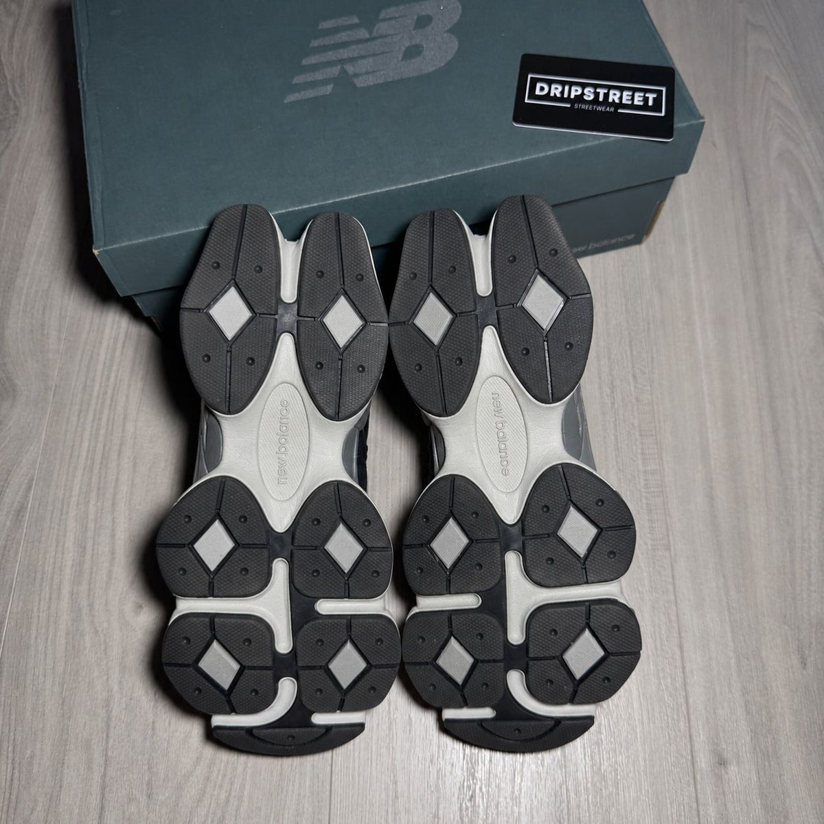 Nb 9060 Nero e Grigio