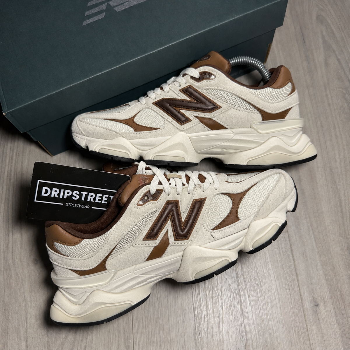 Nb 9060 Bianco e marrone