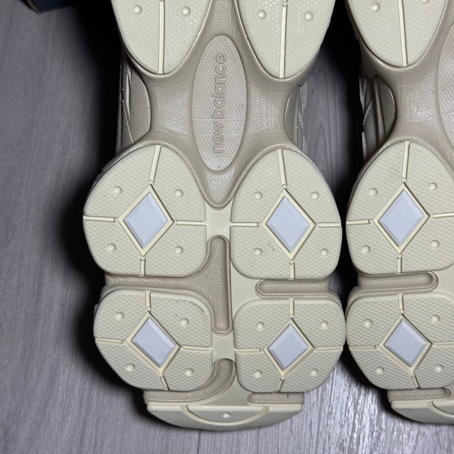 Nb 9060 Beige