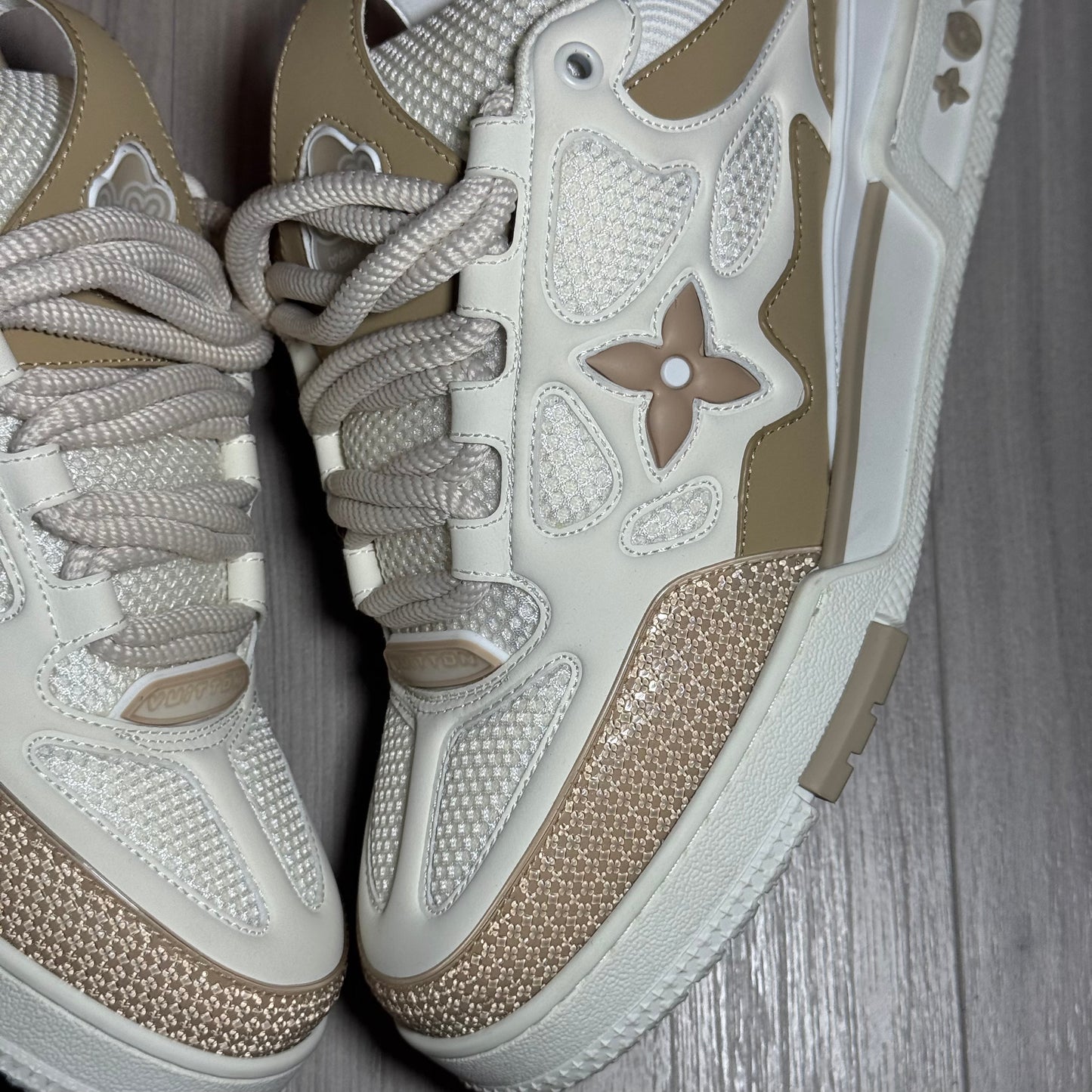 LV Skate Beige