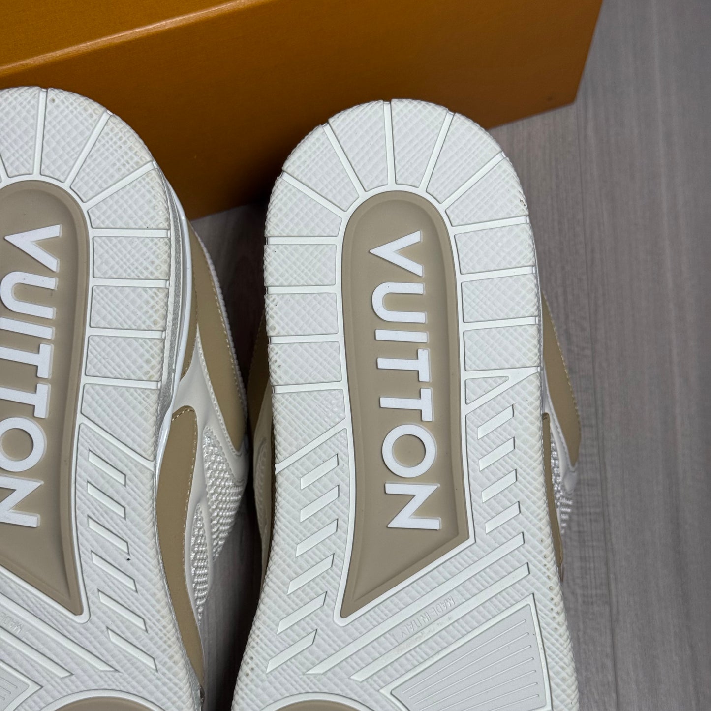 LV Skate Beige