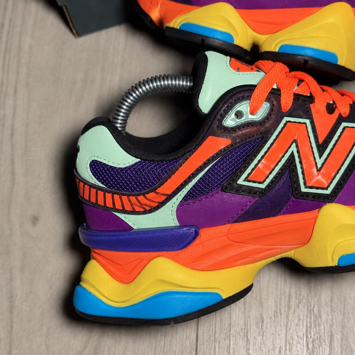 Nb 9060 Multicolor