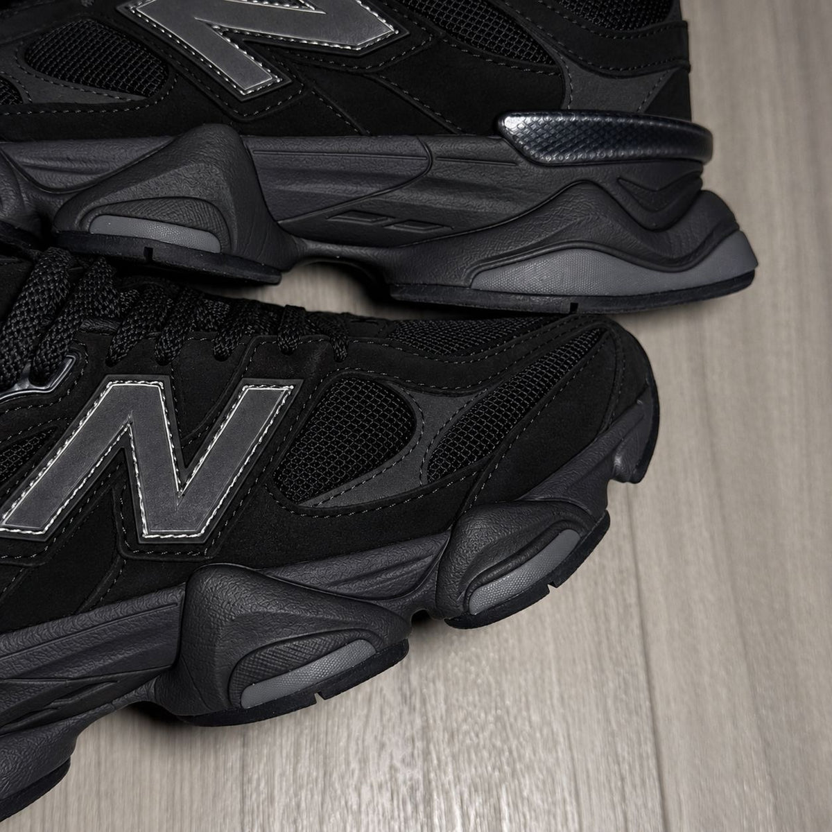 Nb 9060 Nero Camoscio