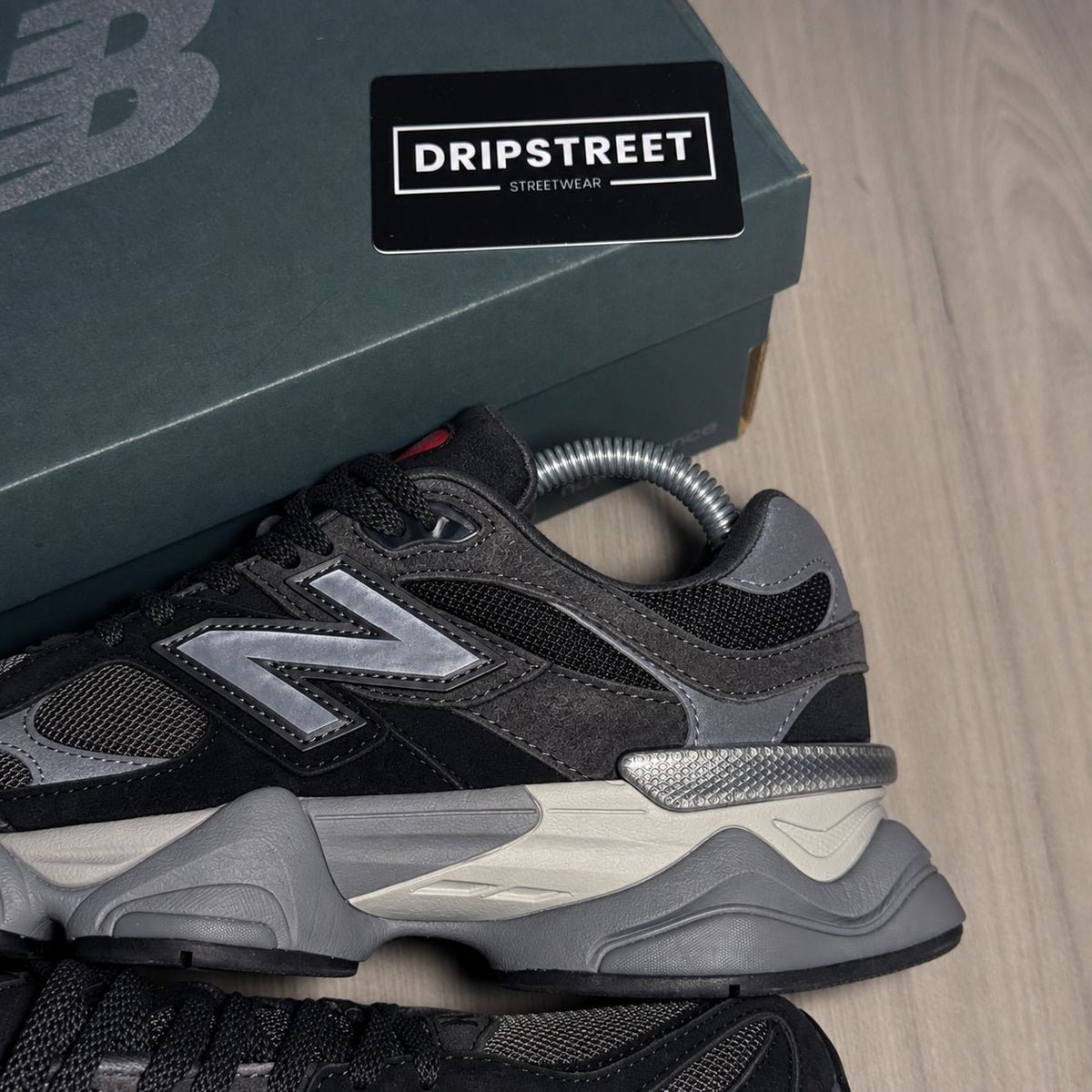 Nb 9060 Nero e Grigio