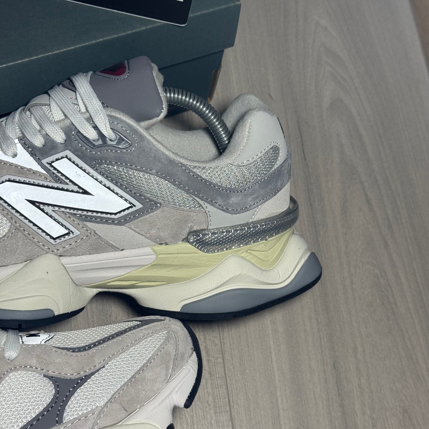 Nb 9060 Grigio Fumo